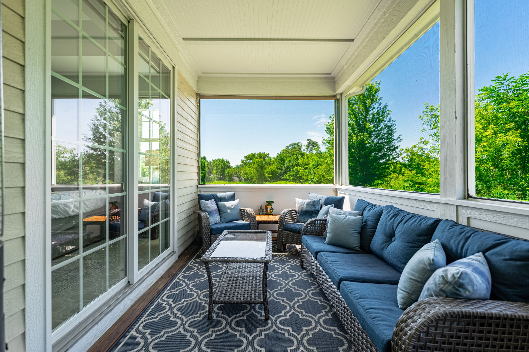 Screened-in Porch