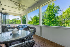 Screened-in Porch