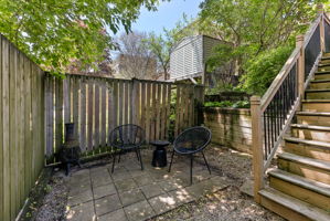  Photo 44