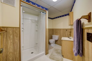 14 Bathroom