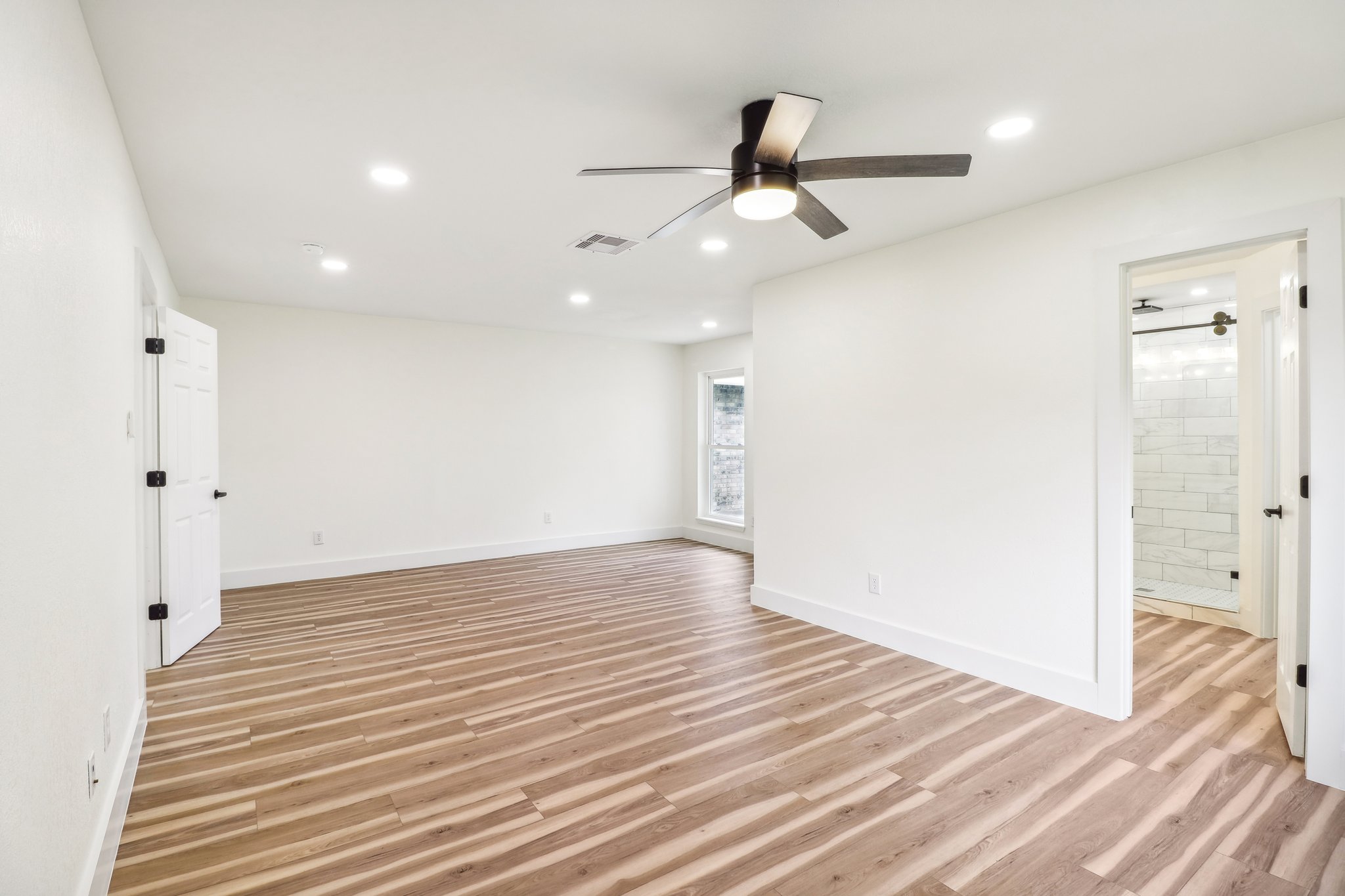 County Road 243-014.jpg