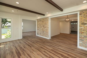 16-Sun Room