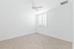 Virtual Staging guest bedroom (3)