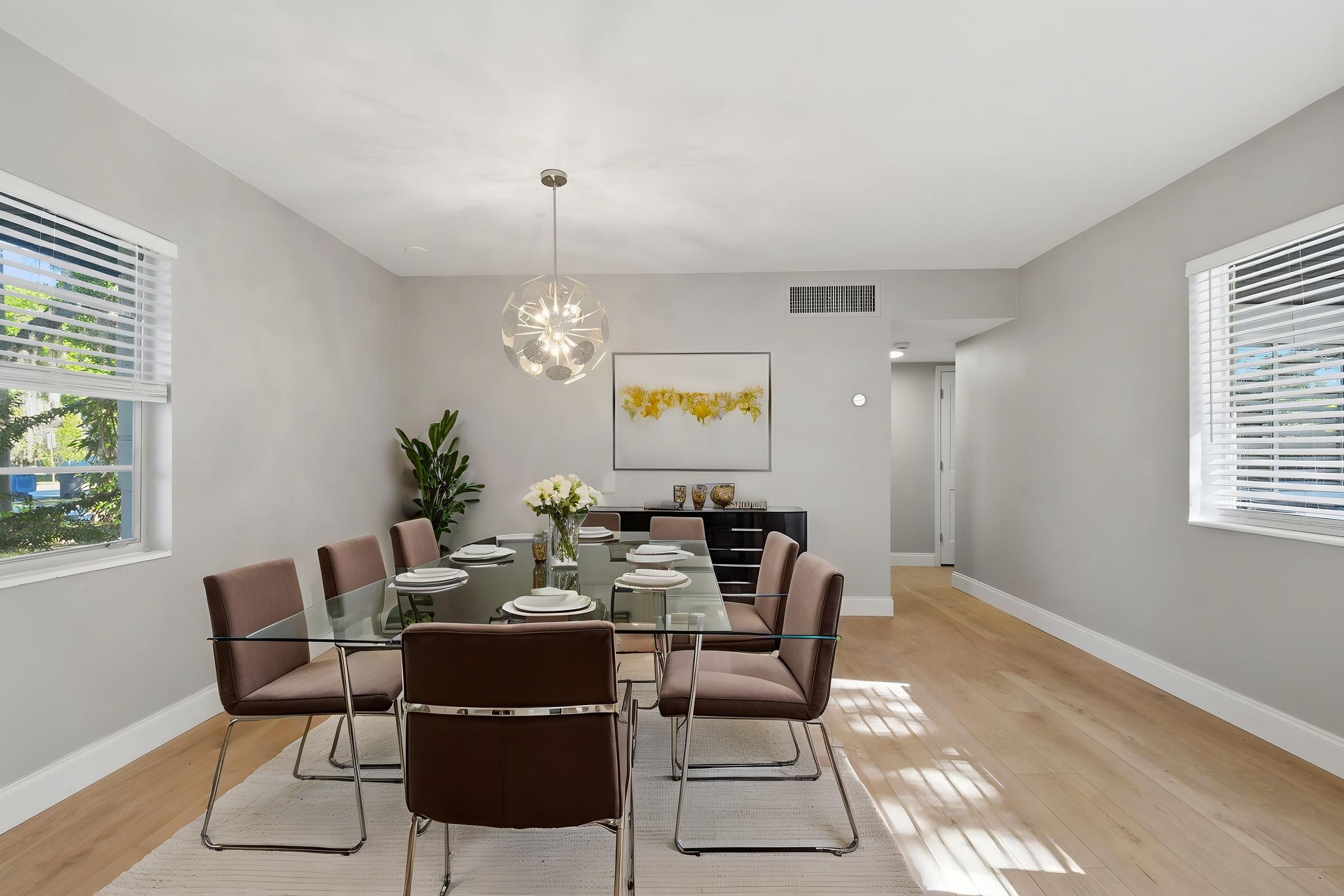 DSC_6182 virtually staged.jpeg