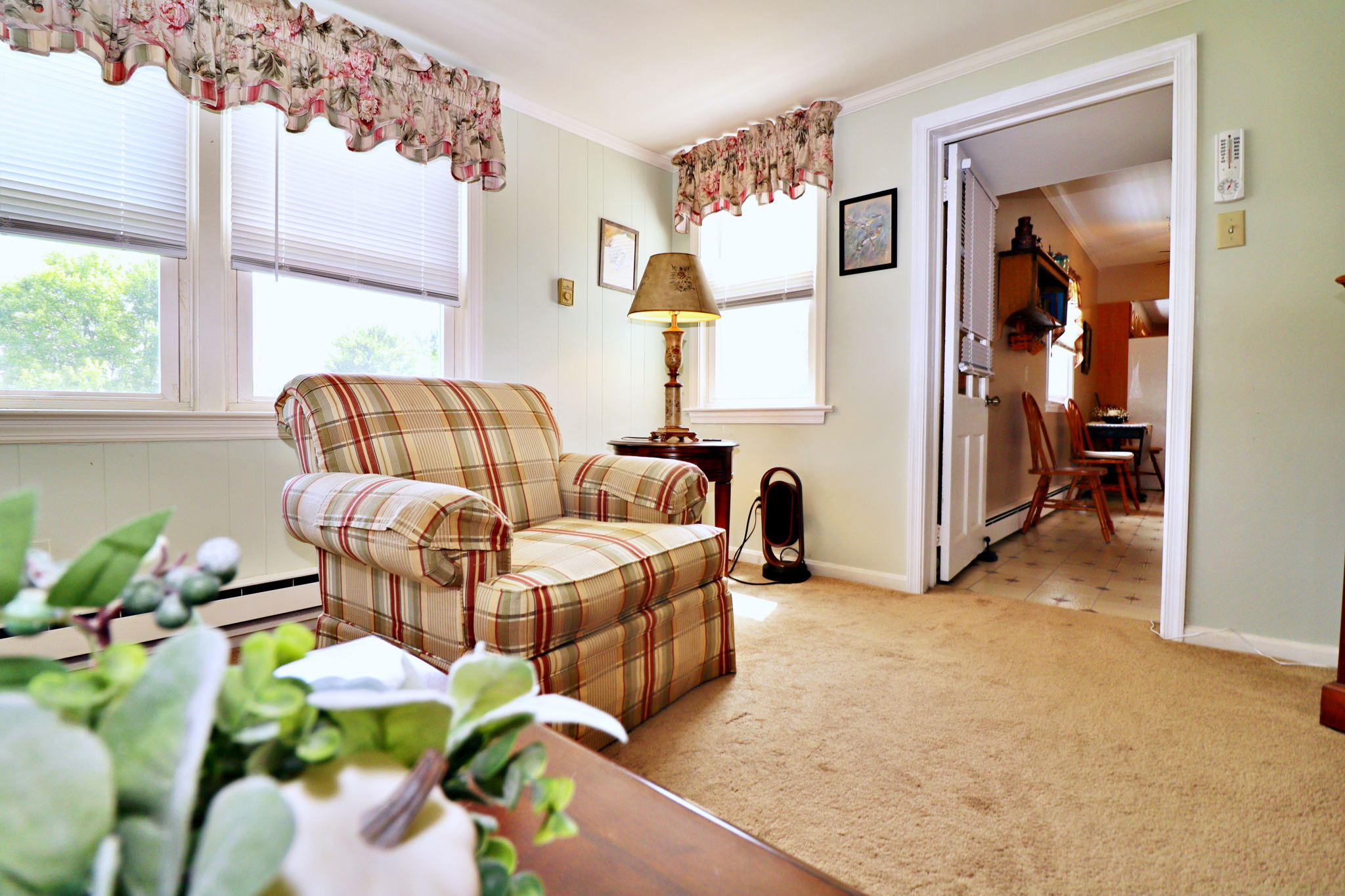 FAMILY ROOM4