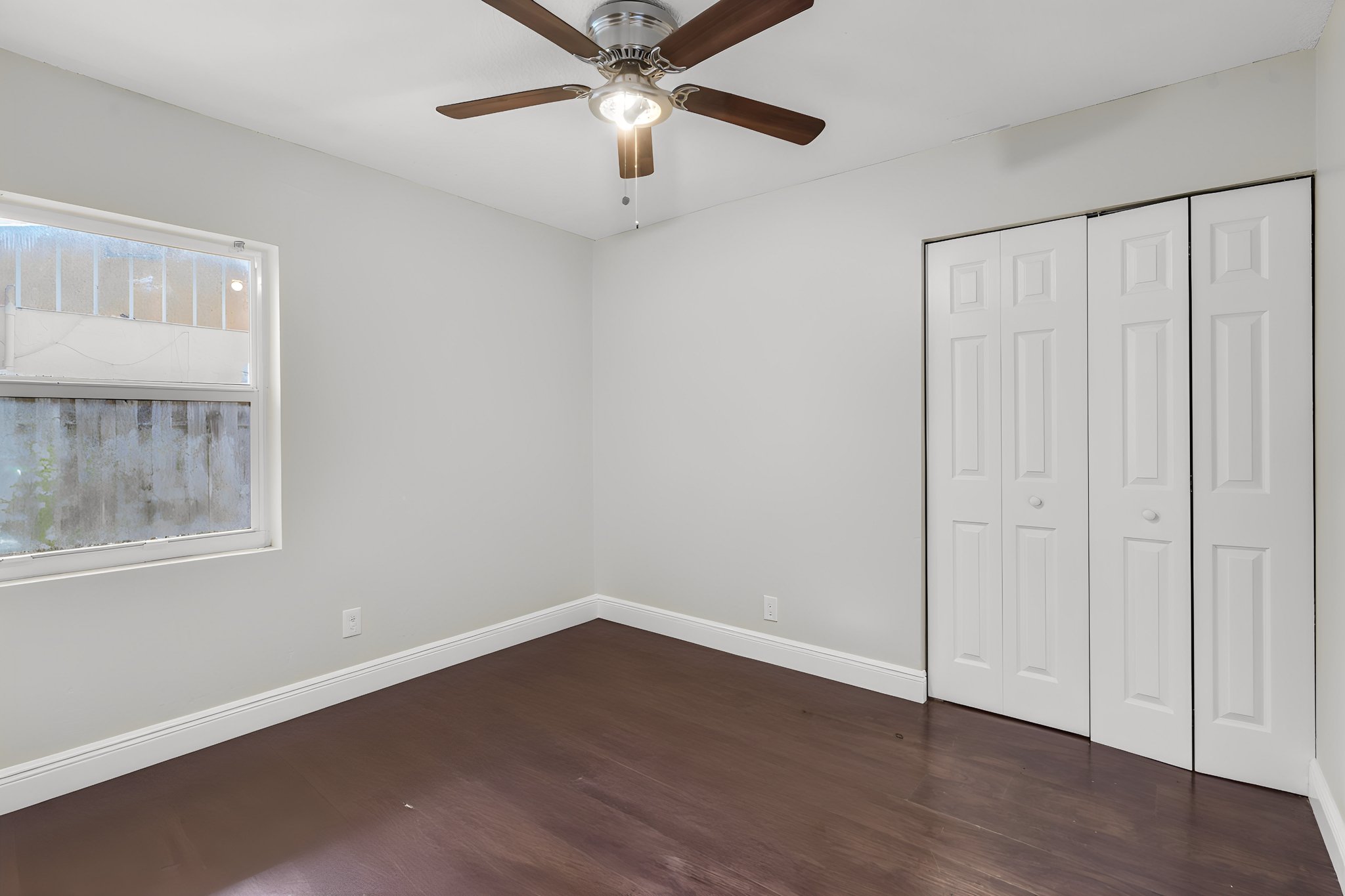 405SW77Ave-15 furniture removed.jpeg