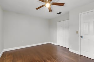 405SW77Ave-17 furniture removed.jpeg