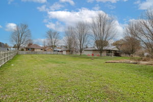  Photo 32