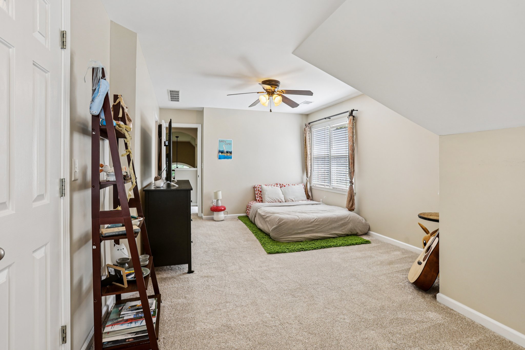 Homestead Ridge Dr-S2908-054.jpg
