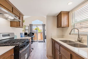 011_4051 Brock Way_