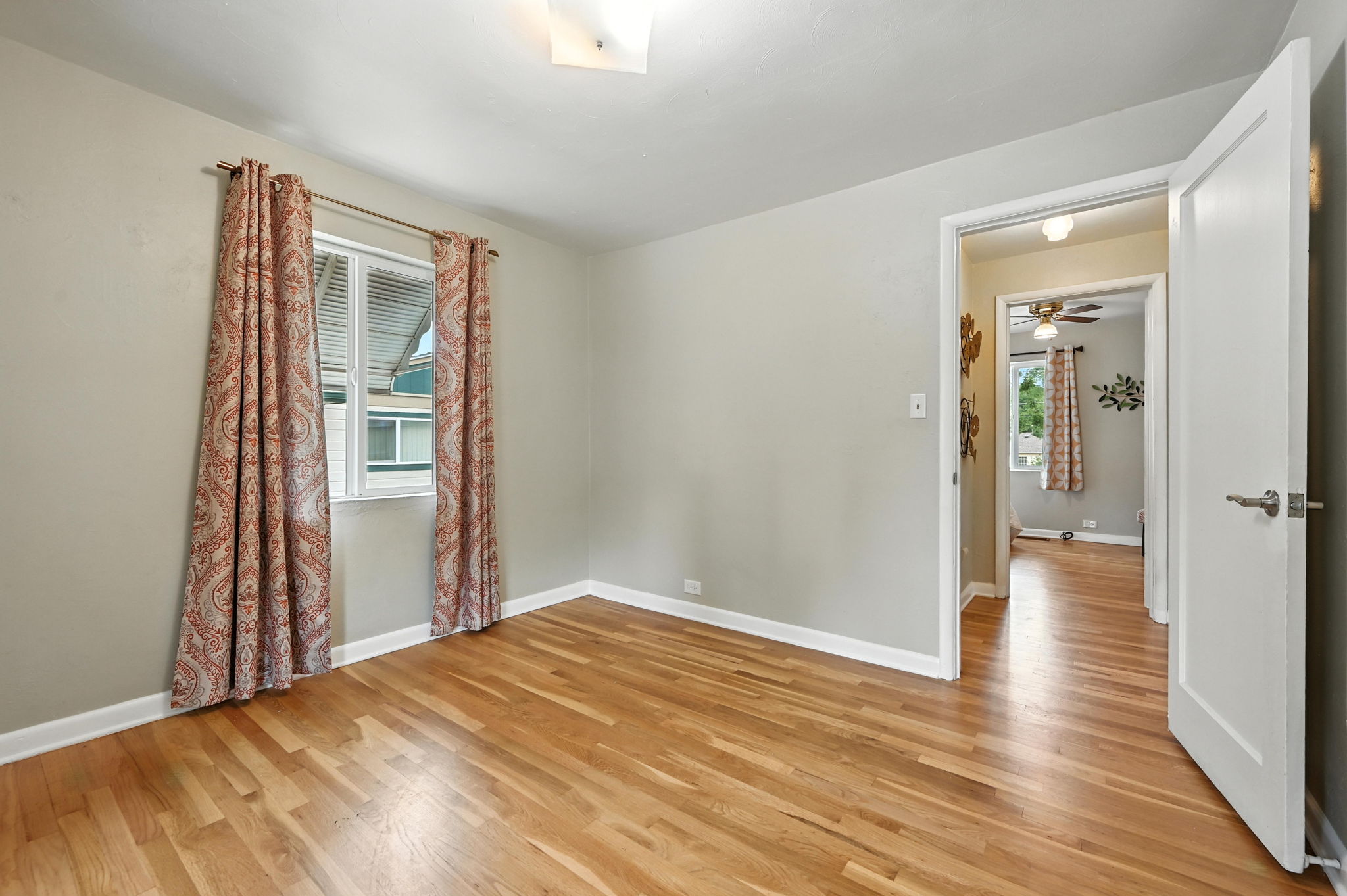 Second bedroom