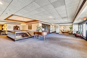 Hidden Hills Country Club