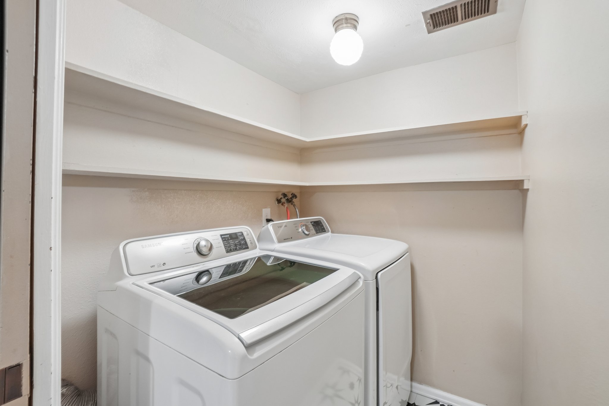 S Willow Way-S1807-021.jpg
