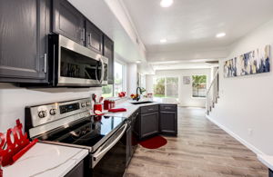 Open Kitchen to Dining