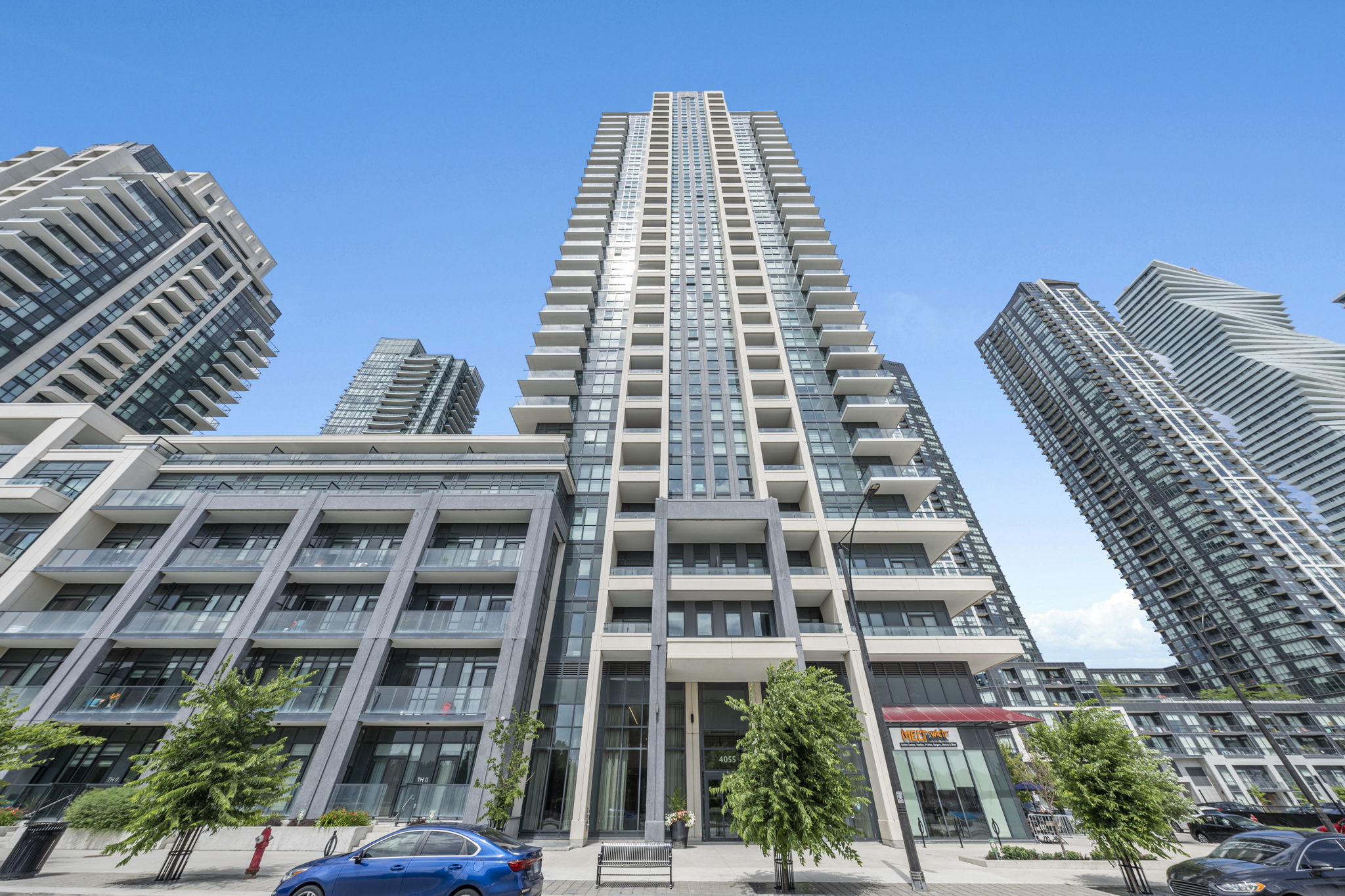 4055 Parkside Village Dr Unit 2021 Mississauga, ON L5B 0K8