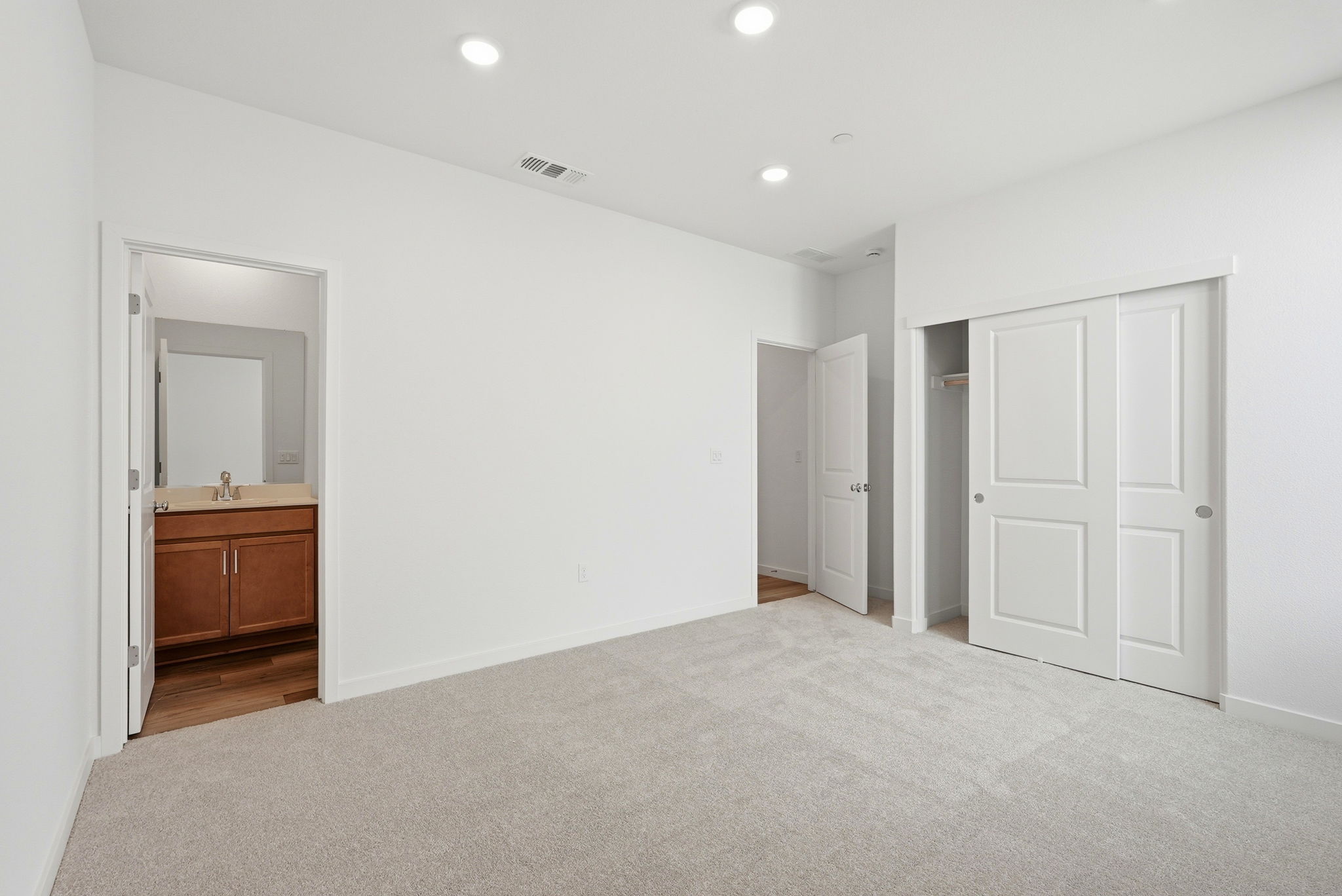 022_F8_4056 Keith Ln