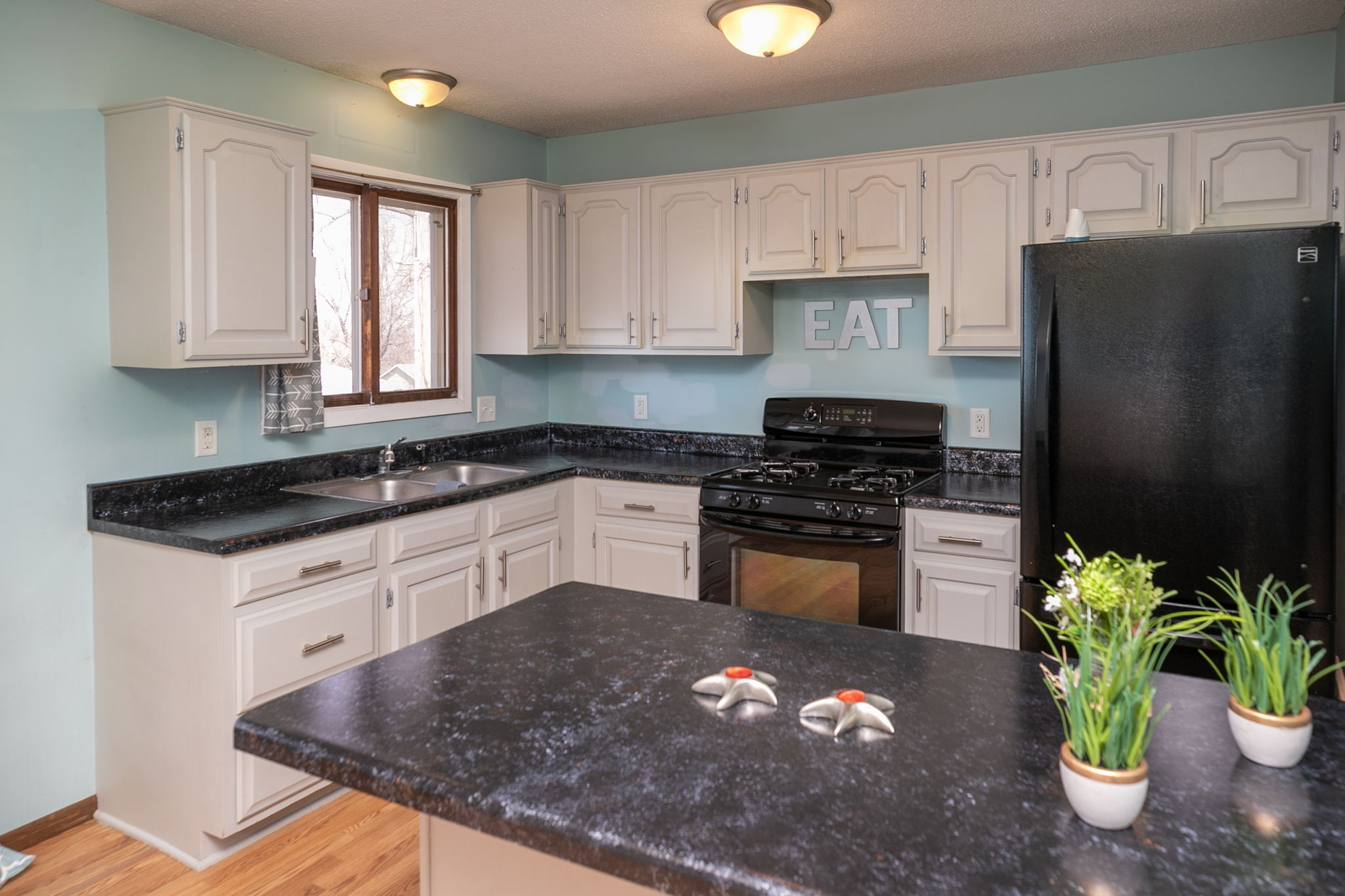 09-Kitchen