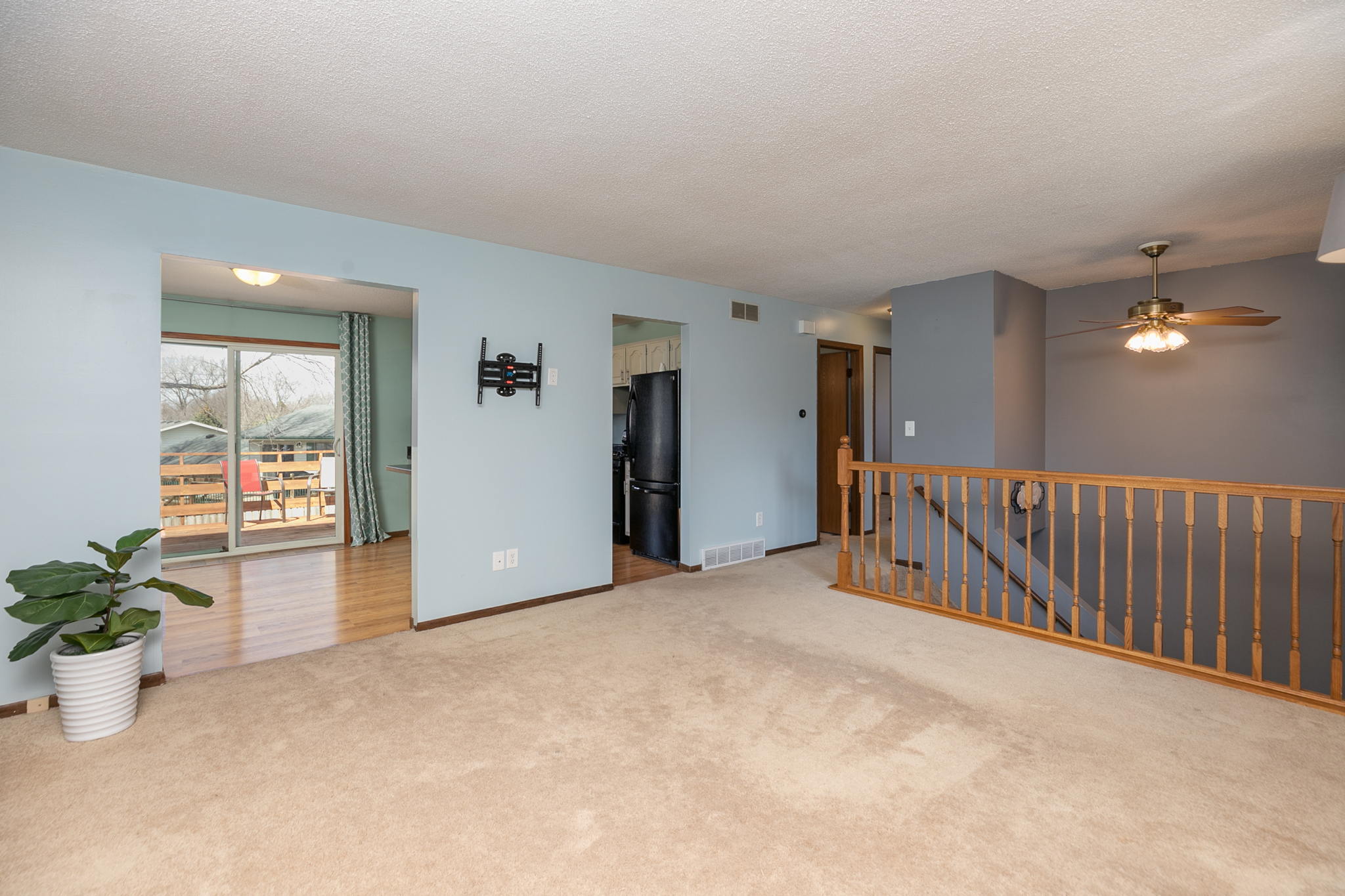 05-Living Room