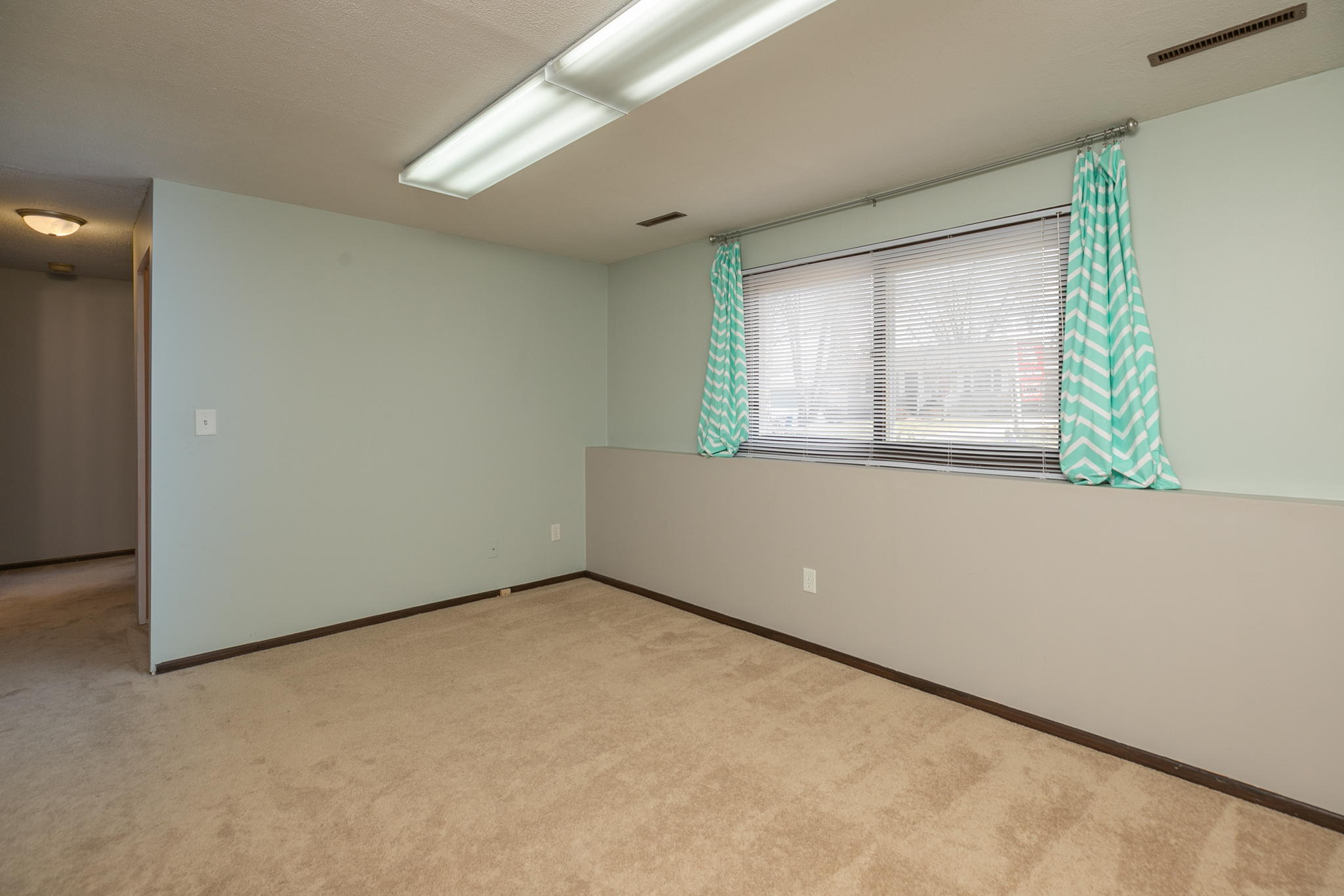 20-Family Room