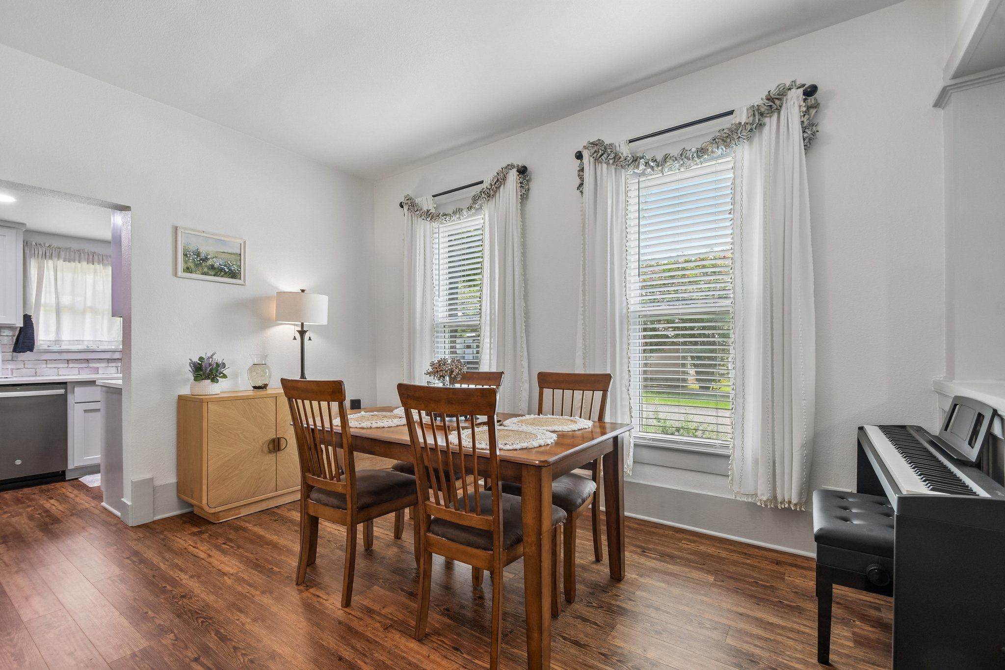 Live Oak St-S1807-014.jpg