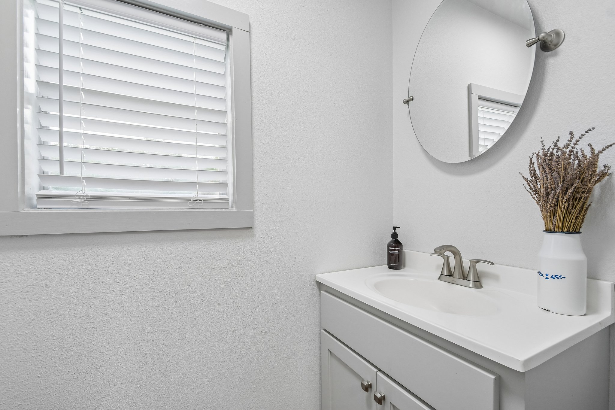 Live Oak St-S1807-033.jpg
