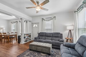 Live Oak St-S1807-009.jpg
