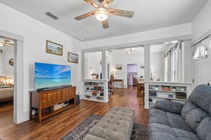 Live Oak St-S1807-010.jpg