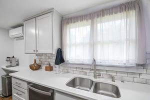 Live Oak St-S1807-019.jpg
