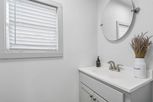Live Oak St-S1807-033.jpg