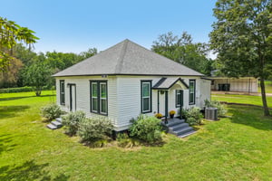 Live Oak St-S1807-040.jpg