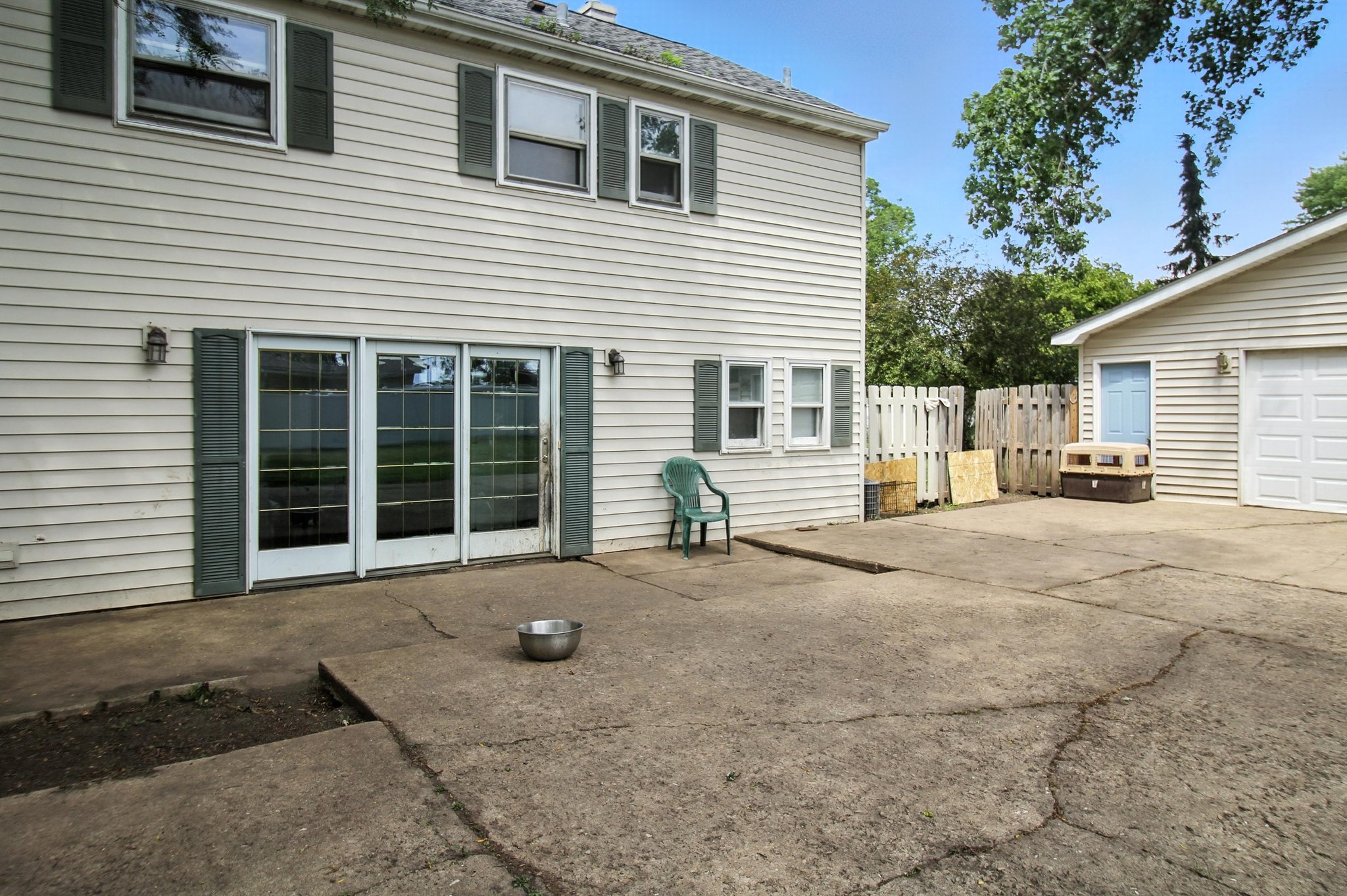  Photo 8