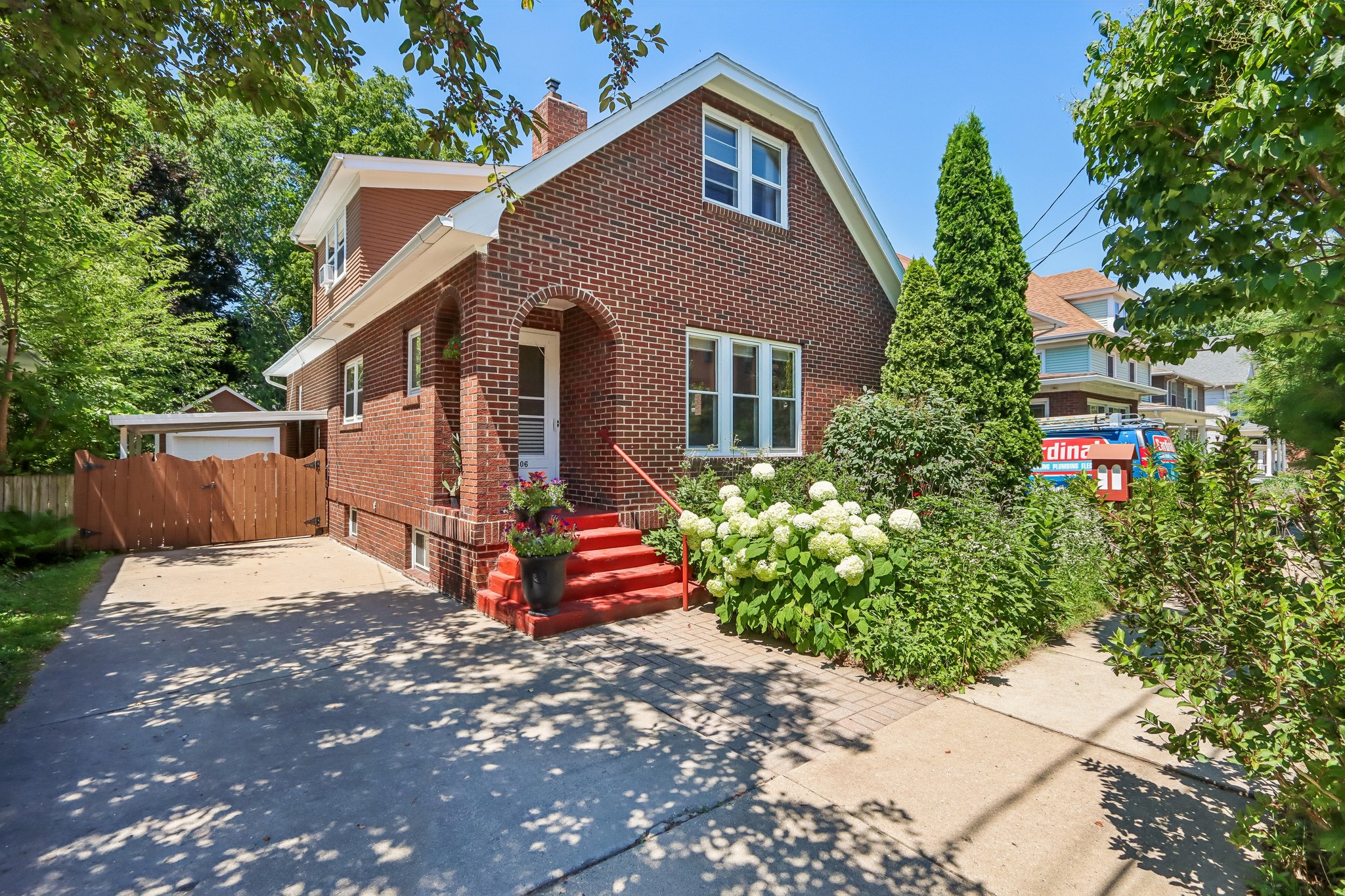 Maple Ave-S1407-002.jpg