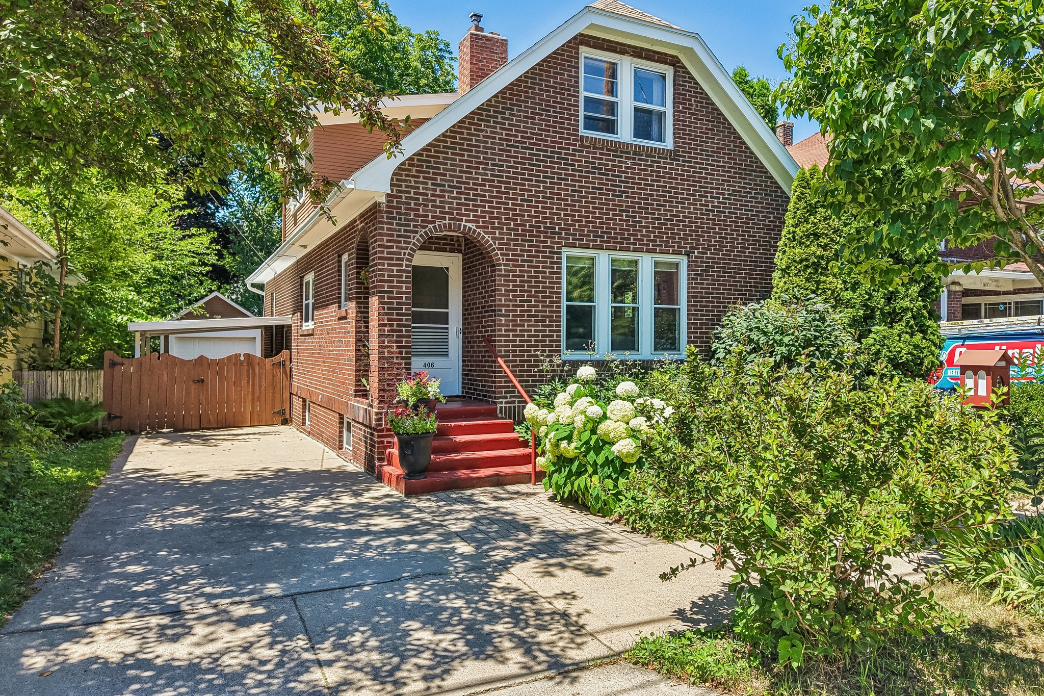 Maple Ave-S1407-050.jpg