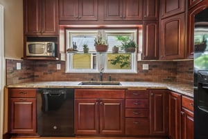 Maple Ave-S1407-015.jpg