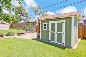  Photo 48