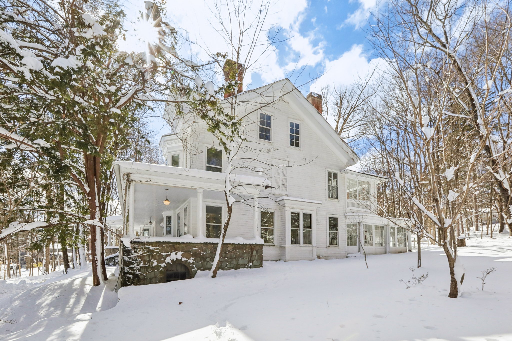 N Broadway-S2602-003.jpg