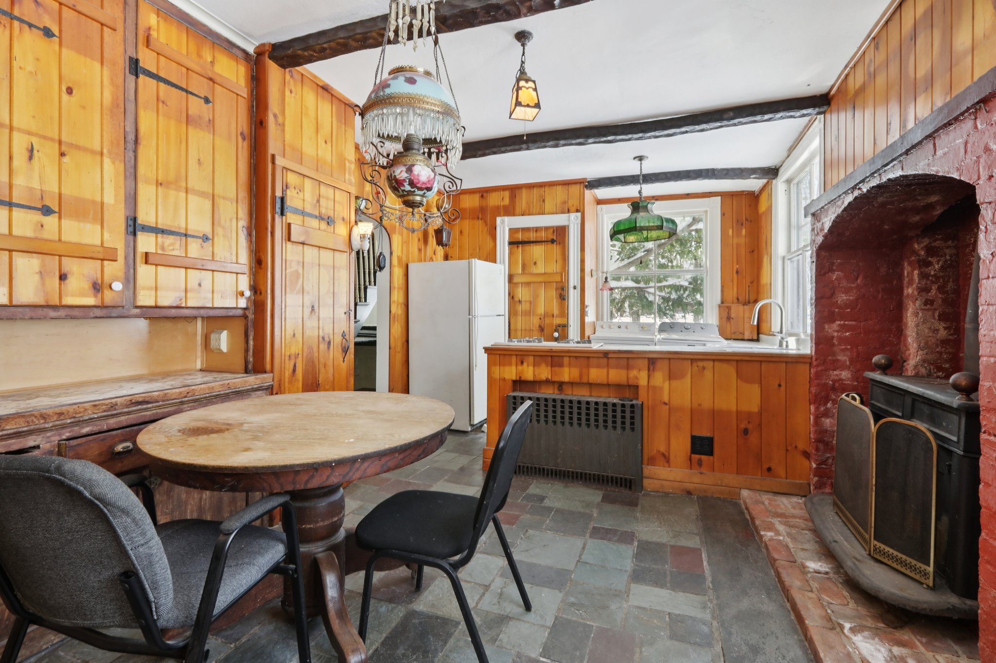 N Broadway-S2602-028.jpg