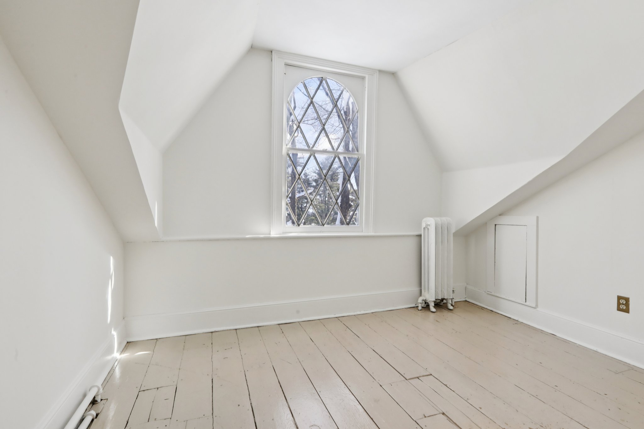 N Broadway-S2602-067.jpg