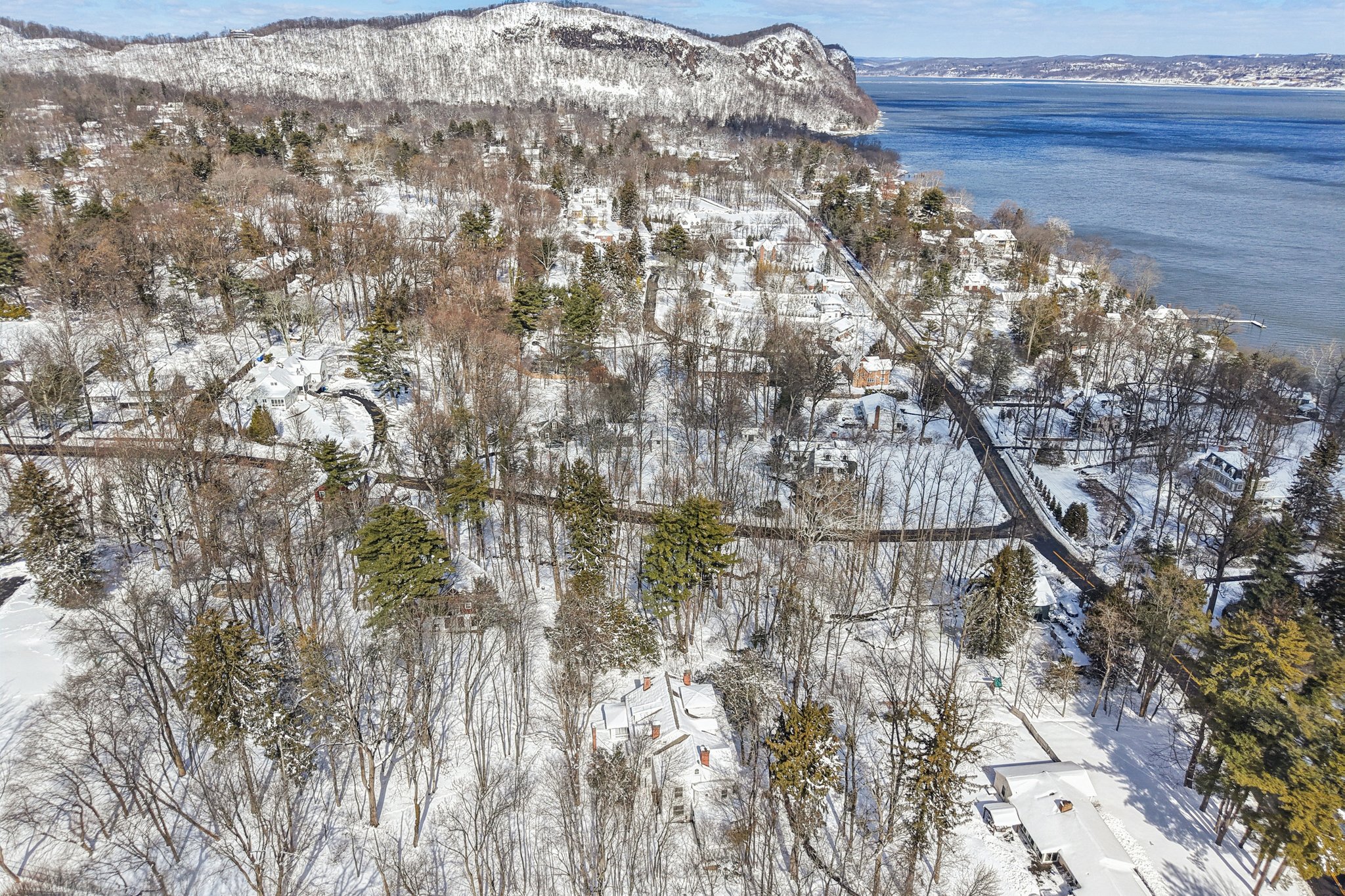 N Broadway-S2602-115.jpg