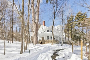 N Broadway-S2602-001.jpg