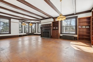 N Broadway-S2602-016.jpg