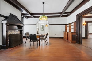 N Broadway-S2602-022.jpg