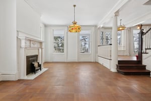 N Broadway-S2602-031.jpg