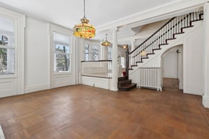 N Broadway-S2602-032.jpg