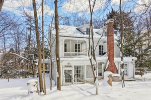 N Broadway-S2602-104.jpg