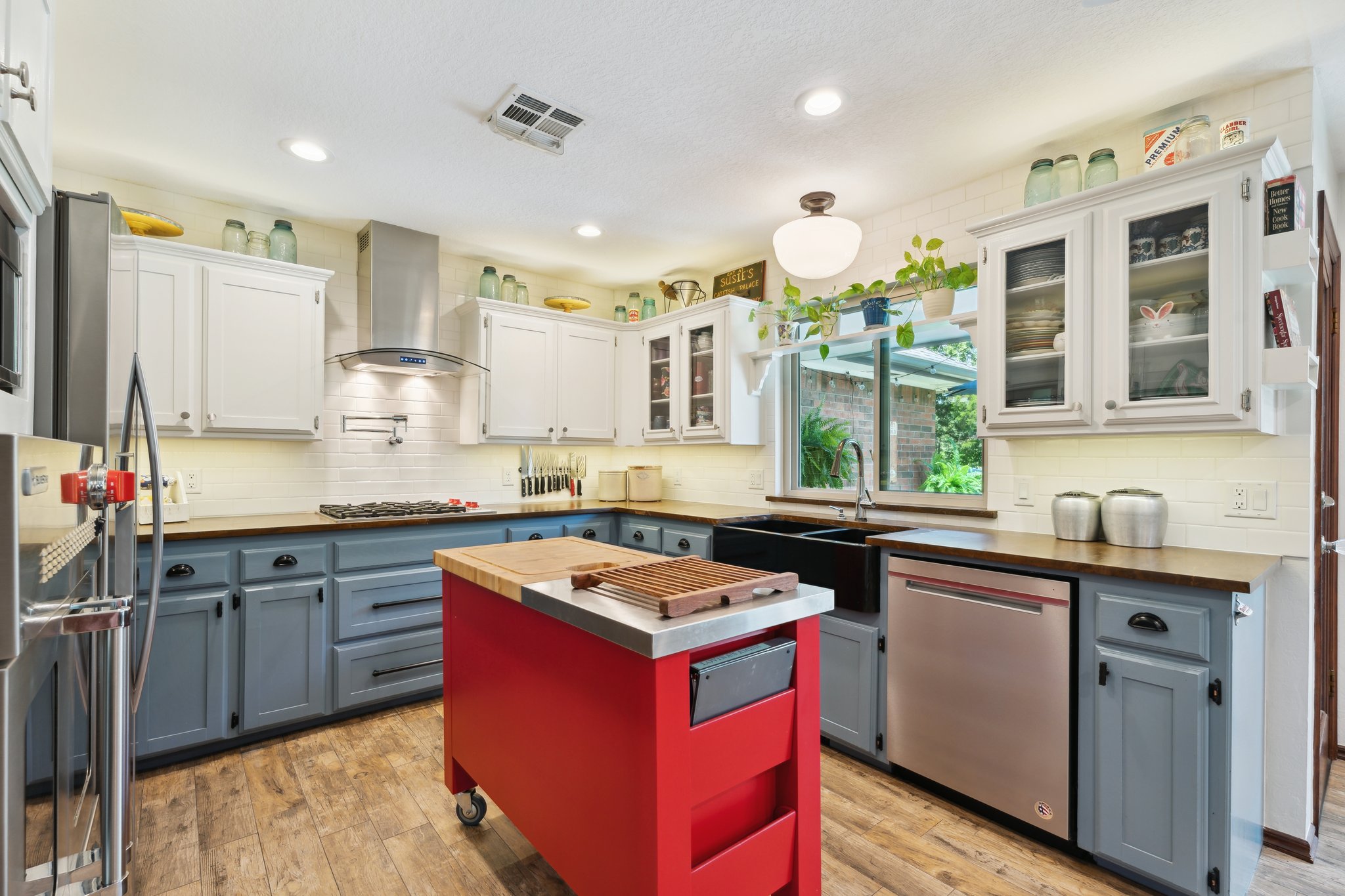 406 Stonegate Dr_011.jpg