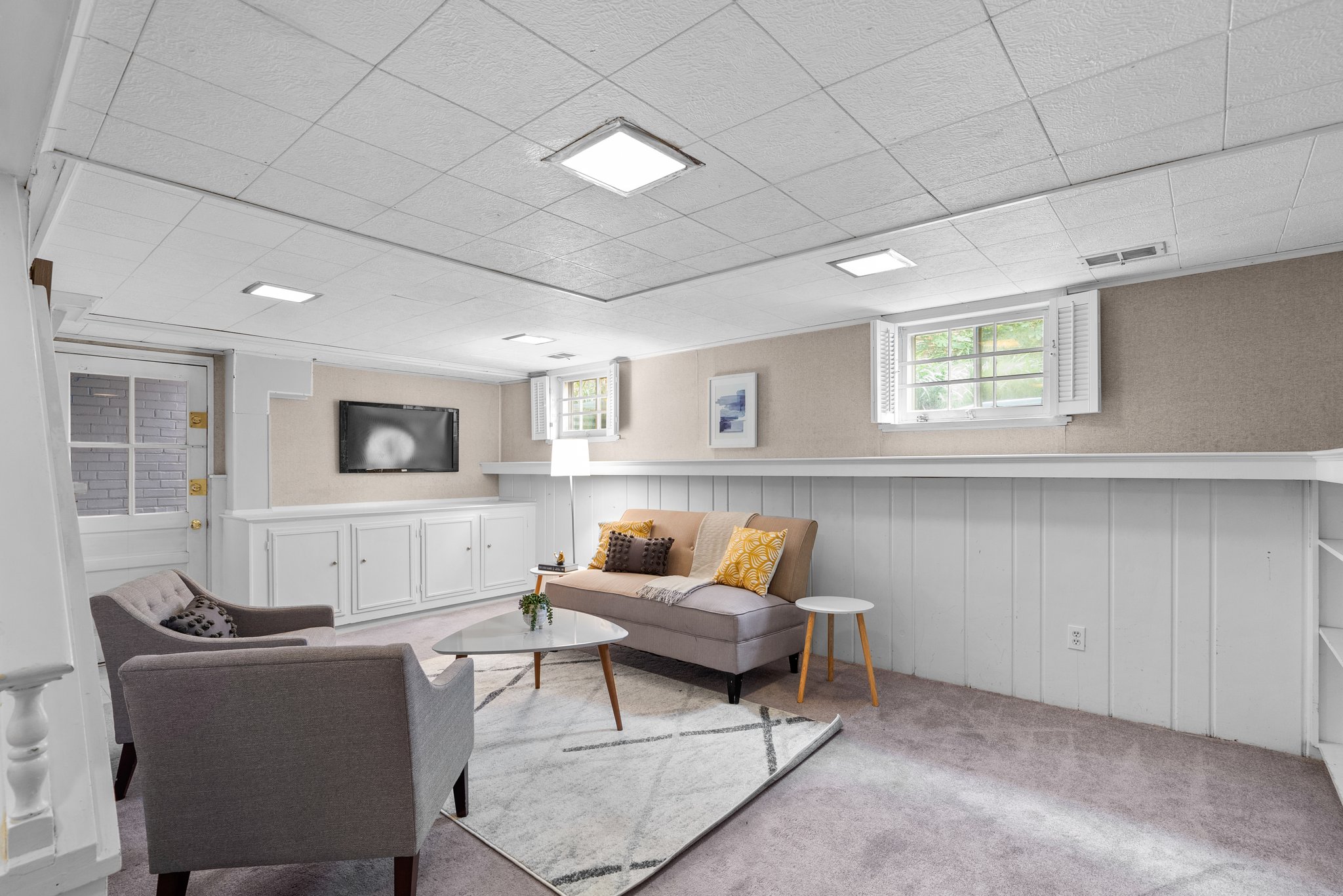 34. 406 Williamsburg Dr.jpg