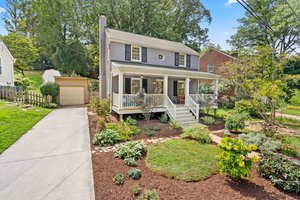 03. 406 Williamsburg Dr.jpg