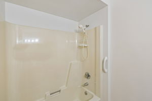  Photo 34