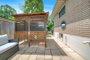  Photo 46